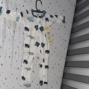 Kyte BABY White and Blue Animal Print Pajamas